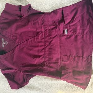 Grey's Anatomy Women's scrub Top in Burgundy